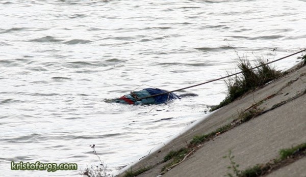 cadavru in lacul bacau ii