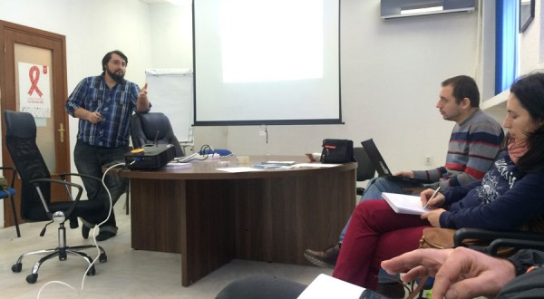 curs activisti internet apti