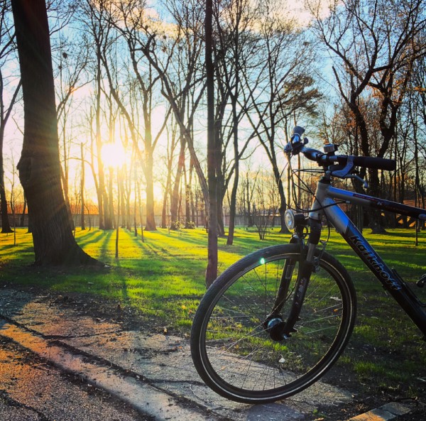 5 bacau sunset bike