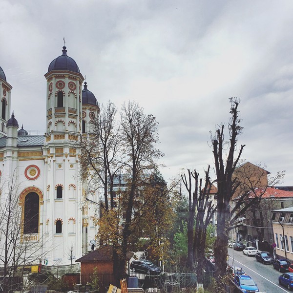 9-biserica-sf-spiridon-nou-bucuresti