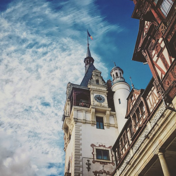 3 castelul peles sinaia cer