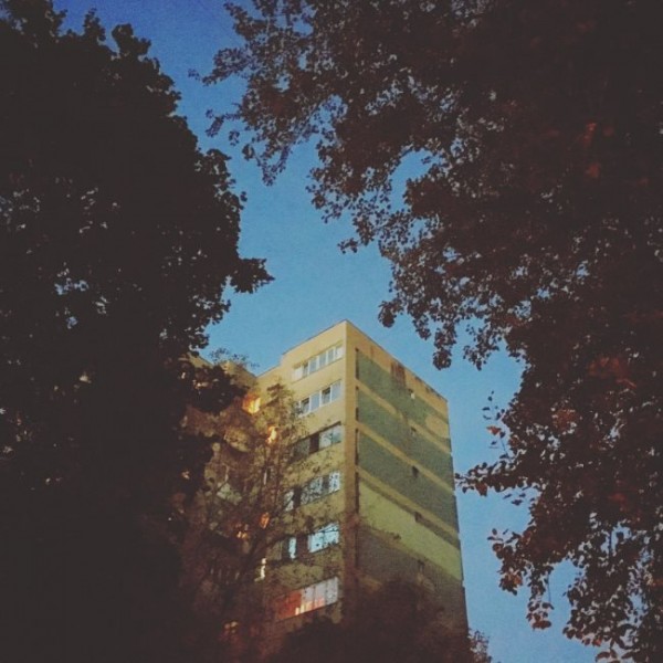 8 blocuri toamna bucuresti